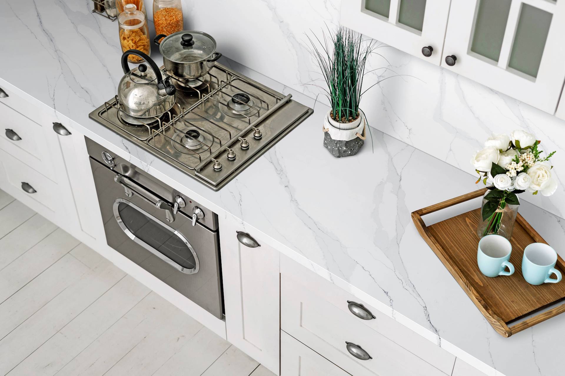 Granite vs. Quartz: The 5 Advantages You Need to Know Before Your Next Renovation